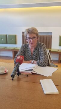 Zdenka Turkalj Čohilj, ravnateljica Osnovne škole V.Nazora 